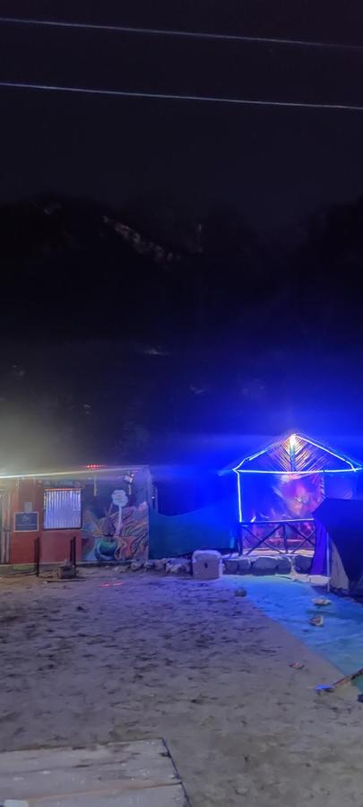 Stayhigh Camps & Cottages Kasol Kültér fotó